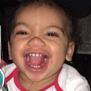 Meet your Posher, Ellis